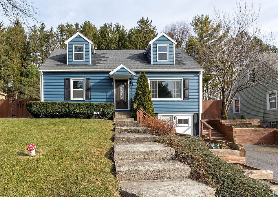 1st image of 312 Yorkshire Blvd
