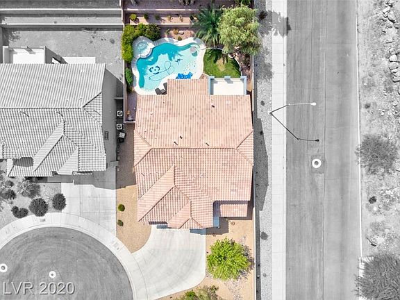 3rd image of 132 Bear Coat Ct