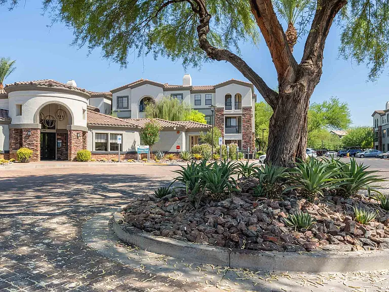 Zone Luxe, Glendale, AZ, Leasing Office
