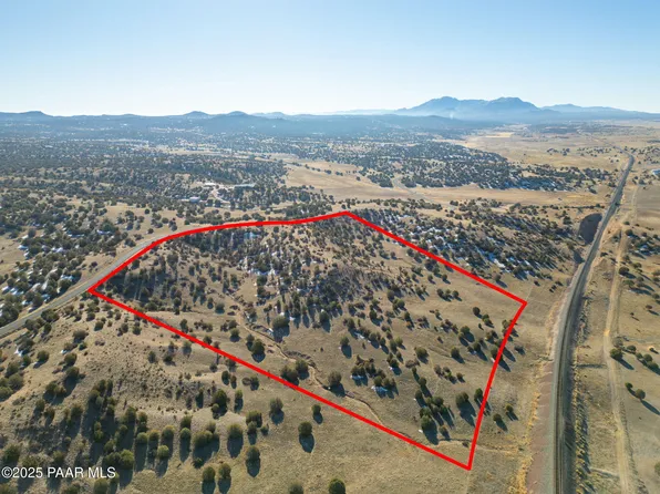 8255 W Dillon Wash Rd, Prescott, AZ 86305