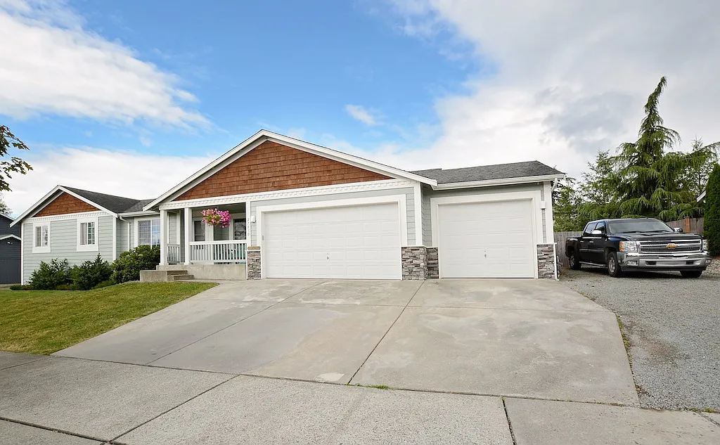 27810 73rd Dr NW photo 1