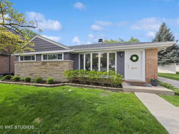 454 N Highland Ave, Elmhurst, IL 60126