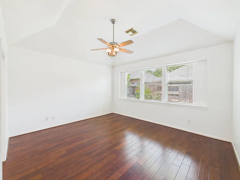 5407 Lake Place Dr — Photo 22