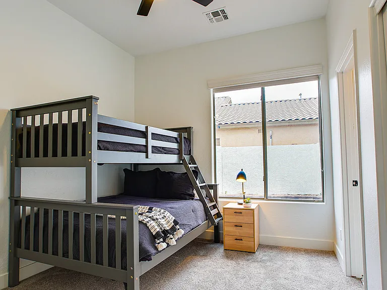 3938 E Dubois Ave — Photo 13