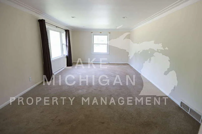 3 bed, 2.0 bath, 1421 sqft, $2,795 — Photo 4