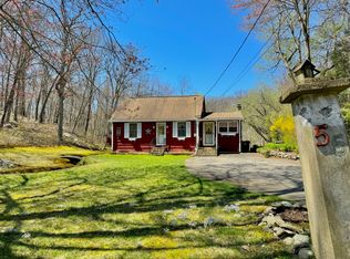 55 McClellan Ave, Norwich, CT 06360