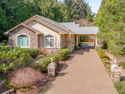 115 SW Gull Sta, Depoe Bay, OR, 97341