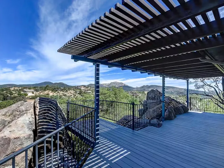 1815 N Hazelwood Ln — Photo 3