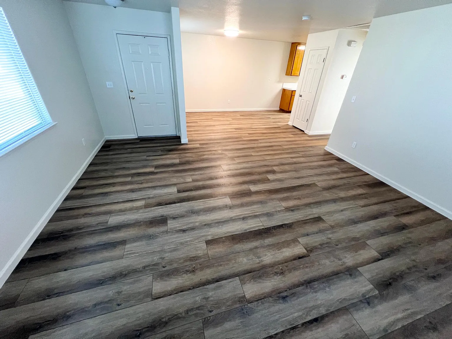 1 bed, 850 sqft, $1,525 — Photo 2
