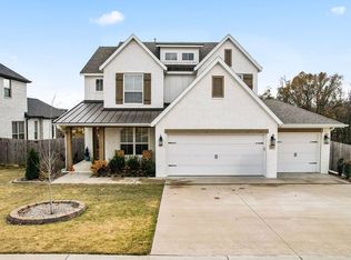 1411 Cannon Ln, Cave Springs, AR 72718