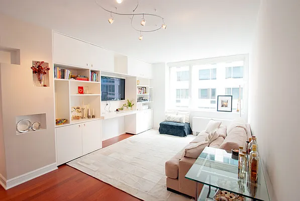 Rented by BLU Real Estate | media 12