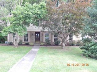209 Sparkling Brook Dr, Bristol, TN 37620