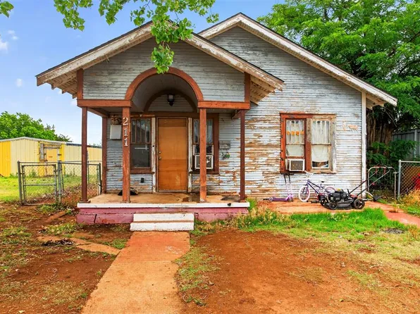 211 N Market St, Cordell, OK 73632