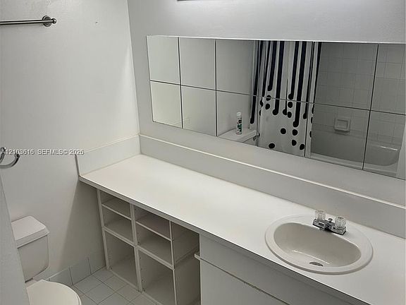 5th image of 420 S Park Rd APT 308