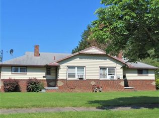 1000 Beechwood Dr, Girard, OH 44420