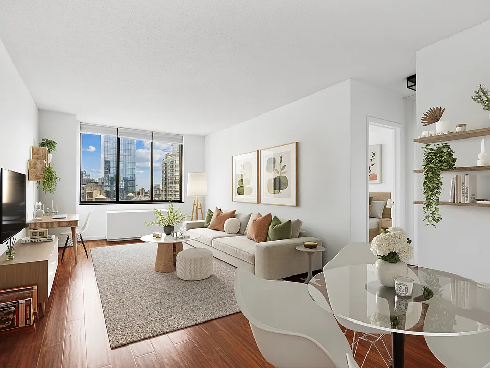 5 E 22nd St #22B