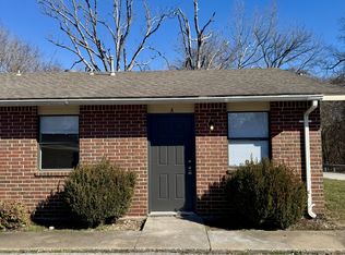 220 Brooke Lynn Dr APT 9, Gentry, AR 72734