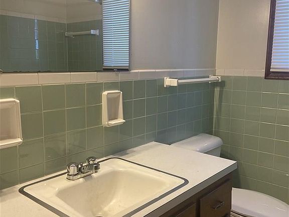 4th image of 4859 S 132nd Ave #3