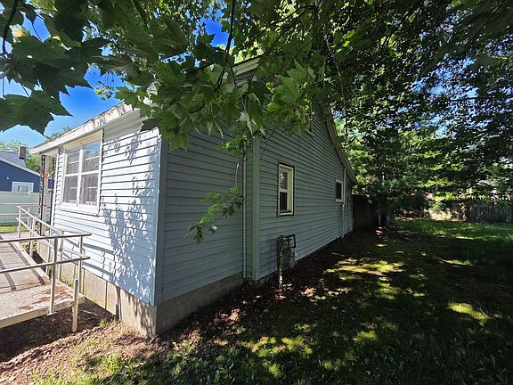 3rd image of 4426 12th St