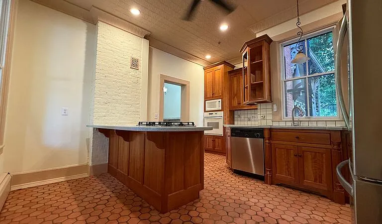 52 Mattoon St #1 — Photo 8