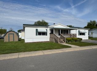 29304 Elm St #184, Flat Rock, MI 48134
