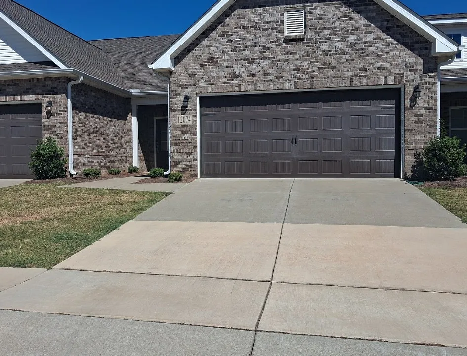 12074 Meadow Place Ln