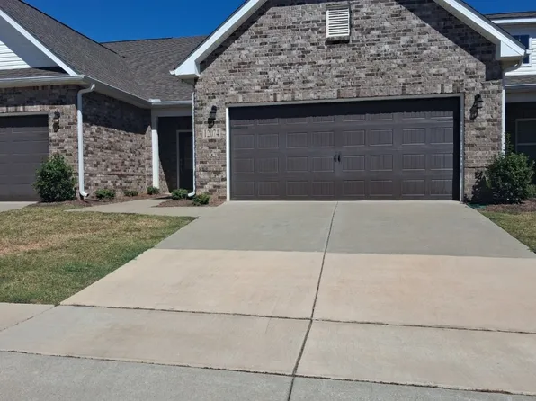 12074 Meadow Place Ln, Madison, AL 35757