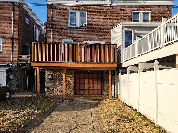 5th image of 912 Whitby Ave