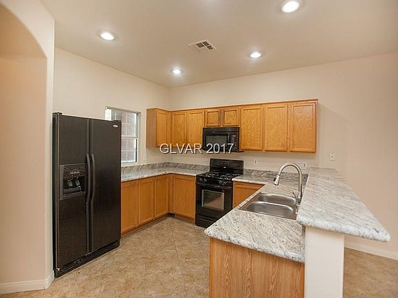 3rd image of 2809 Woodland Park Ave