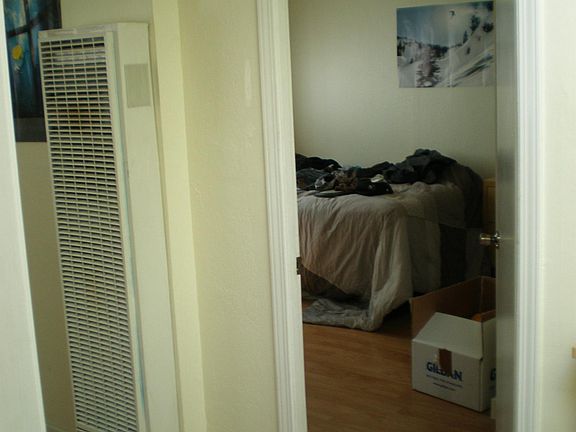 4th image of 710 S 11th St
