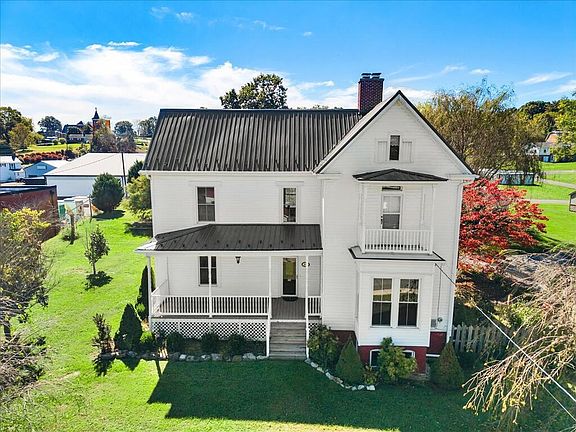 2nd image of 109 Parsonage Ave