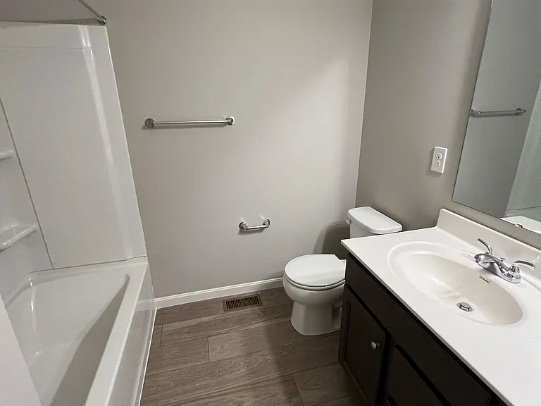 6976 Briarcliff Ct — Photo 7