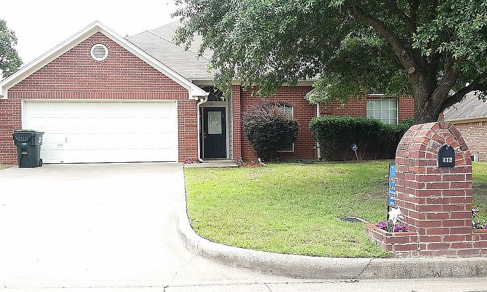 1st image of 412 Lemay Dr