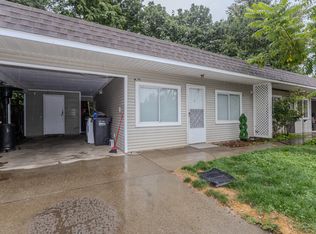 2294 McKenzie Rd #1, Abbotsford, BC V2S3Z8