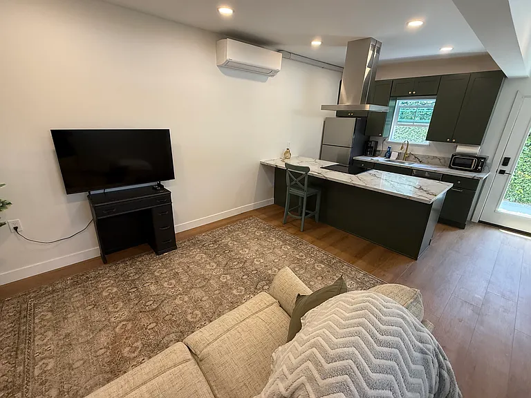 9233 1/4 E Nichols St #9233-1/4 — Photo 8