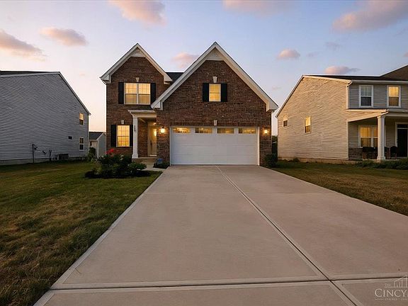 2nd image of 1590 Clearbrook Ln
