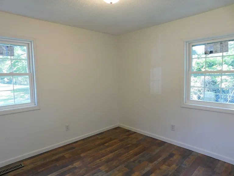 4004 Brandywine Dr — Photo 11