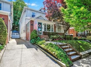 7607 Colonial Rd, Brooklyn, NY 11209