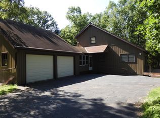 96 Pinoak Dr, Jim Thorpe, PA 18229