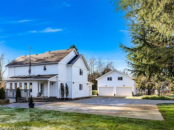 2nd image of 8894 Giles Rd.