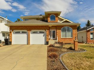 445 Whiston Way NW, Edmonton, AB T6M2C9