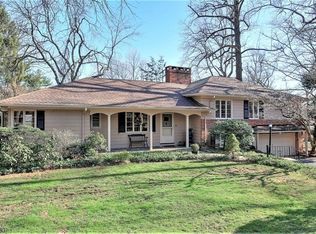 49 Century Ln, Watchung, NJ 07069