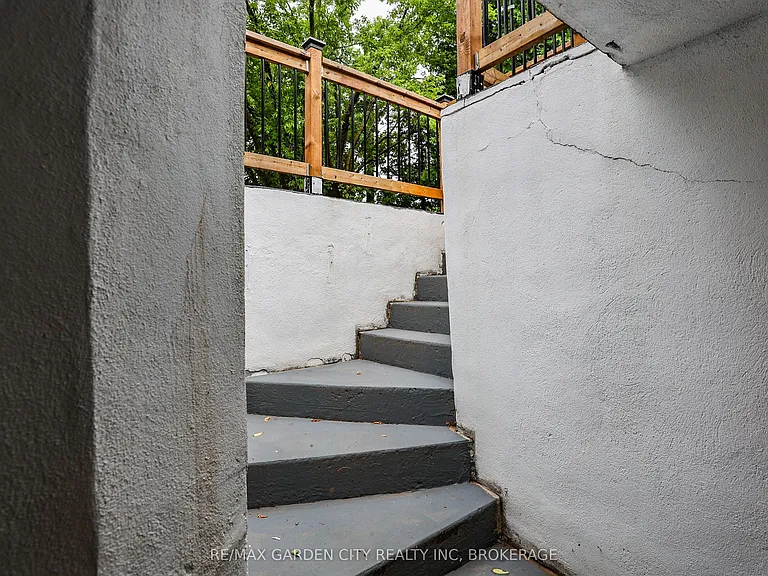 18 Wakil Dr #2 — Photo 9