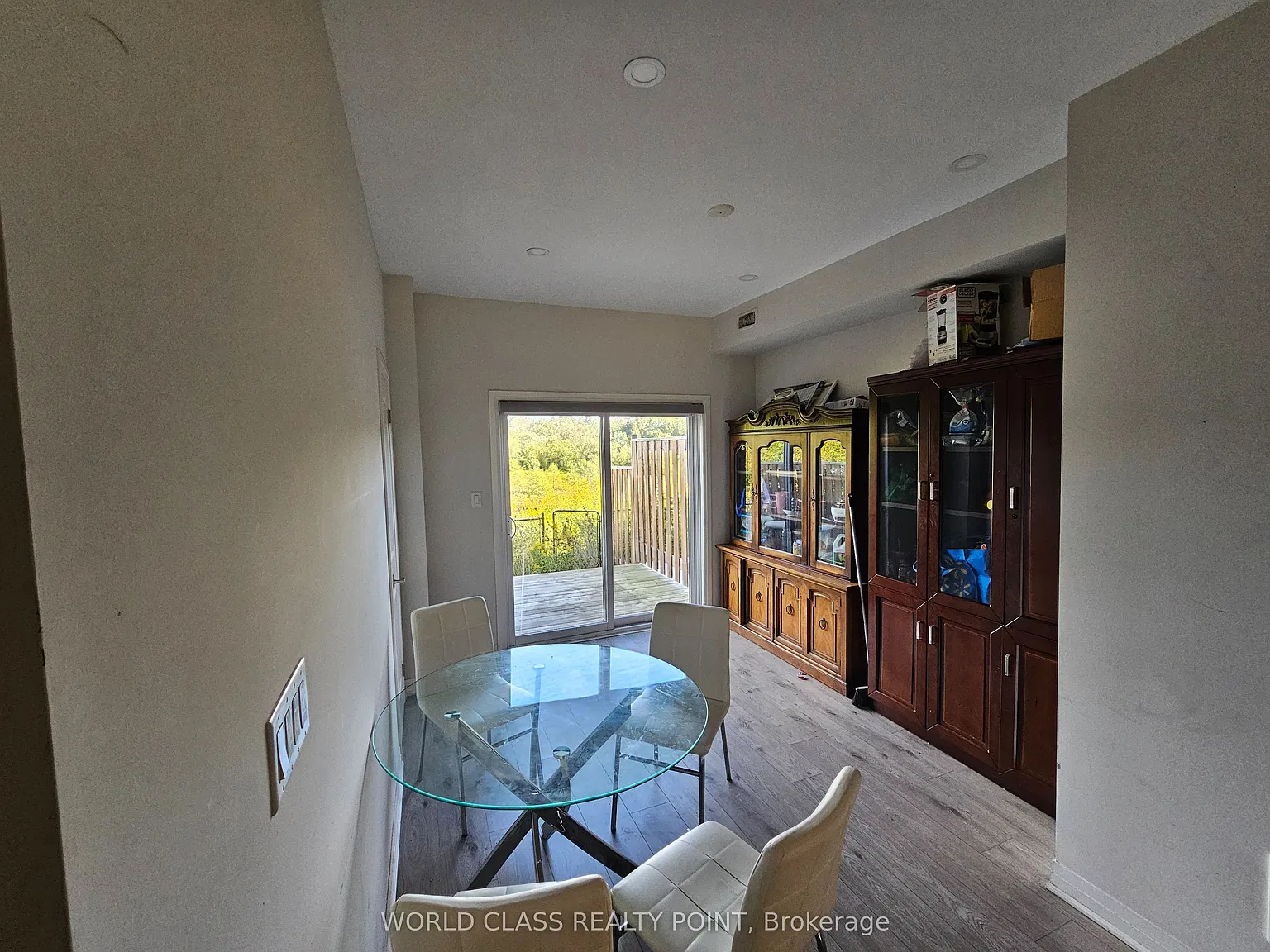 4 bed, $2,800 — Photo 3