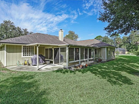 3rd image of 527 Lazy Meadow Dr E