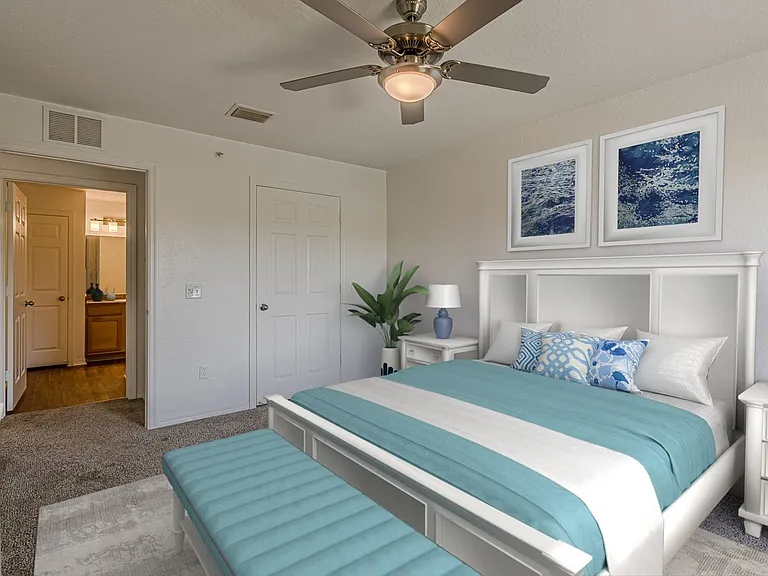 Oak Meadows Apartments — Photo 22