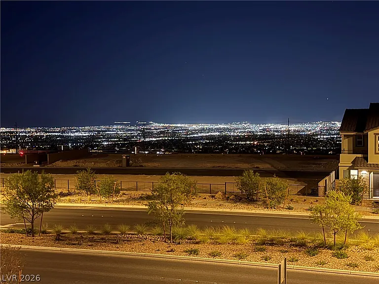 1741 N Desert Foothills Dr — Photo 41