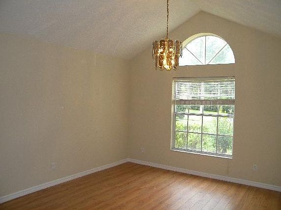 3rd image of 2247 Heatheroak Dr