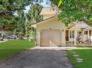 907 Village Rd, Carbondale, CO 81623