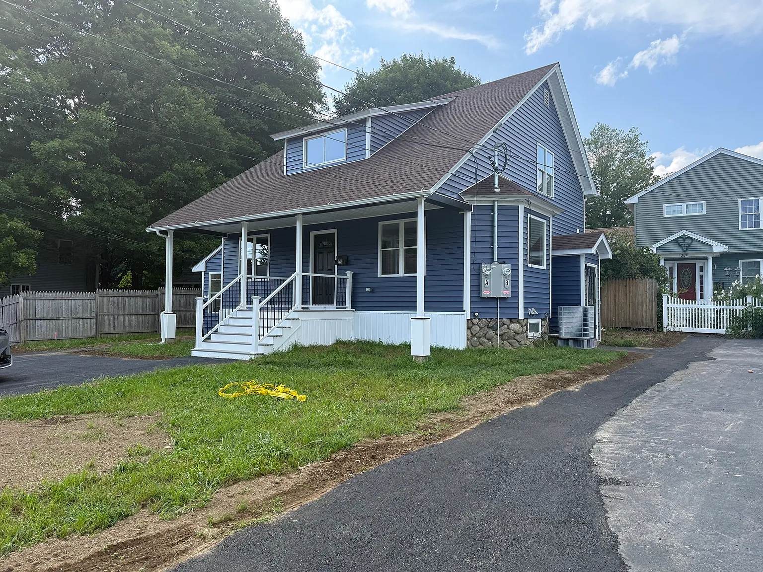 2 bed, 900 sqft, $2,200 — Photo 1